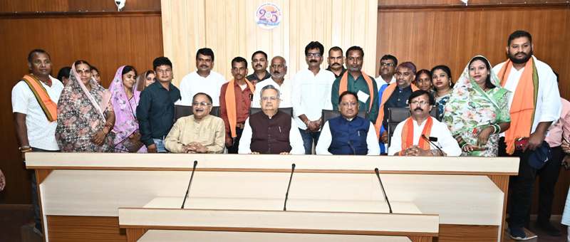 राजनांदगांव के नागरिक प्रतिनिधिमंडल ने की मुख्यमंत्री से सौजन्य भेंट:प्रयास विद्यालय, नालंदा परिसर सहित विभिन्न विकास कार्यों के लिए जताया आभार