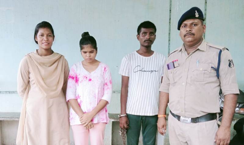 सिम कार्ड घोटाला! बिना इजाजत आधार का इस्तेमाल कर बेच रहे थे मोबाइल सिम, दो आरोपी चढ़े पुलिस के हत्थे