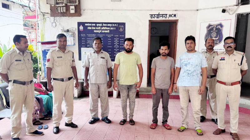 जमीन रैकेट में बड़ा धमाका! कुनकुरी में नीरज प्रजापति, दिलीप राम, गोवर्धन यादव व घनश्याम यादव ने मृत शिक्षक की विधवा से की 45 लाख की ठगी, पुलिस ने किया भंडाफोड़!