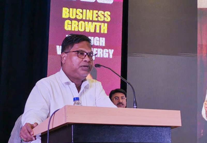 सुनिश्चित सफलता के लिये अपनी सारी ऊर्जा लक्ष्य पर फोकस करें – भीमसिंह कंवर