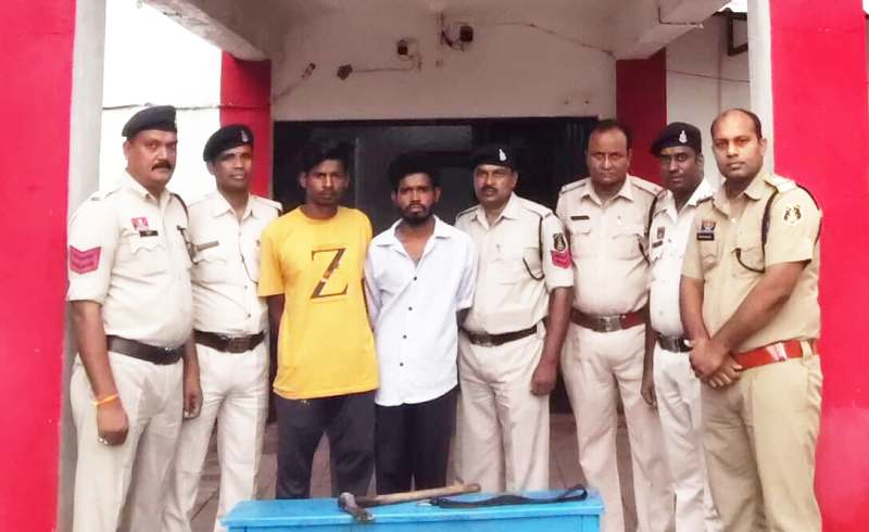 पूर्व सरपंच के बेटे की हत्या से सनसनी! CCTV से हुई पहचान, टांगी से वार कर शव खेत में फेंका, आरोपी चंद घंटे में गिरफ्तार