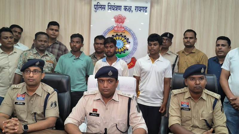 रायगढ़ पुलिस ने सुनियोजित साजिश का किया खुलासा : गुम पंचायत सचिव जयपाल सिदार की गला घोंटकर हत्या, पैसा वसूली के बहाने बुलाकर पंचायत सचिव की हत्या, तीन आरोपी गिरफ्तार, मास्टरमाइंड पहले से जेल में बंद