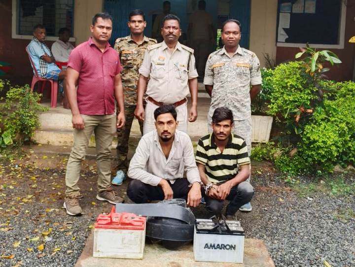 भारतमाला परियोजना की मशीनों से चोरी : परियोजना में काम कर लूट की प्लानिंग, भारतमाला साइट से चोरी करने वाले दो सगे भाई गिरफ्तार, पुलिस ने किया पर्दाफाश, पूर्व कर्मचारी निकले मास्टरमाइंड.