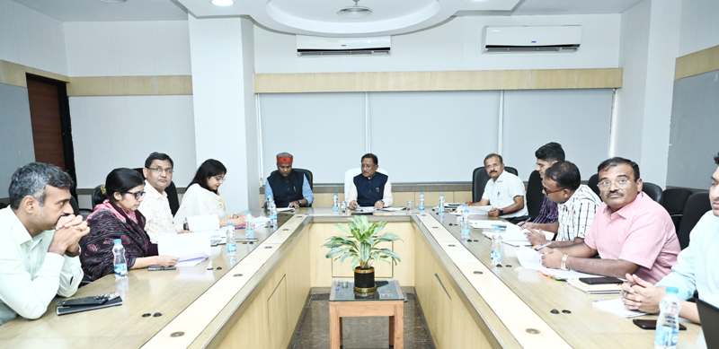 हिंसक वन्यप्राणियों द्वारा जनहानि, फसल हानि के प्रकरणों का संवेदनशीलता से करें निराकरण : मुख्यमंत्री विष्णु देव साय