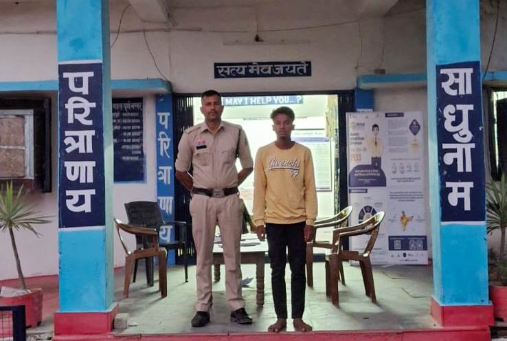 बिलासपुर में अंधे कत्ल की गुत्थी सुलझी : शराब के नशे में गाली-गलौच बना कत्ल की वजह, बेलगहना पुलिस ने धारदार हथियार से हत्या के आरोपी यशराज भानु उर्फ छोटा को चंद घंटों में किया गया गिरफ्तार,