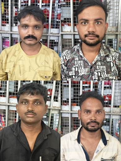 जामुल पुलिस की त्वरित कार्रवाई : जुआ खेलते 4 आरोपी और 1 नाबालिग सहित पाँच को पकड़ा, ₹14,700 और ताश की गड्डी जब्त, आम्रपाली वनांचल सिटी के पीछे चल रहा था जुआ, जामुल पुलिस ने जुआ प्रतिषेध अधिनियम में की कार्यवाही.