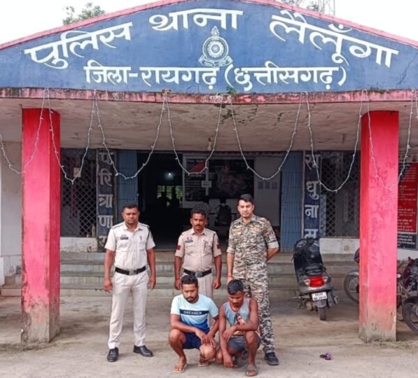 लैलूंगा पुलिस की कार्रवाई : लैलूंगा पुलिस ने दबोचे दो आरोपी और छुड़ाए चार निर्दोष मवेशी, पिक-अप वाहन जब्त, दो मवेशी तस्कर गिरफ्तार, भेजा गया न्यायालय में रिमांड पर.