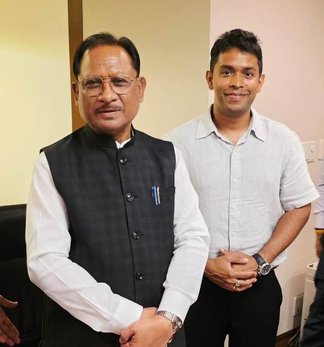 जापान में CM विष्णुदेव साय और बस्तर के होनहार अविनाश तिवारी की मुलाकात ने बढ़ाई उम्मीदें – छत्तीसगढ़ में उद्योग और रोजगार का नया युग शुरू होने की संभावना