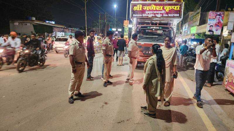 पुलिस की सख्ती: गणेशोत्सव रैली में तेज साउंड और लेजर लाइट के साथ बज रहा डीजे जप्त, संचालक पर कोलाहल अधिनियम के तहत केस दर्ज