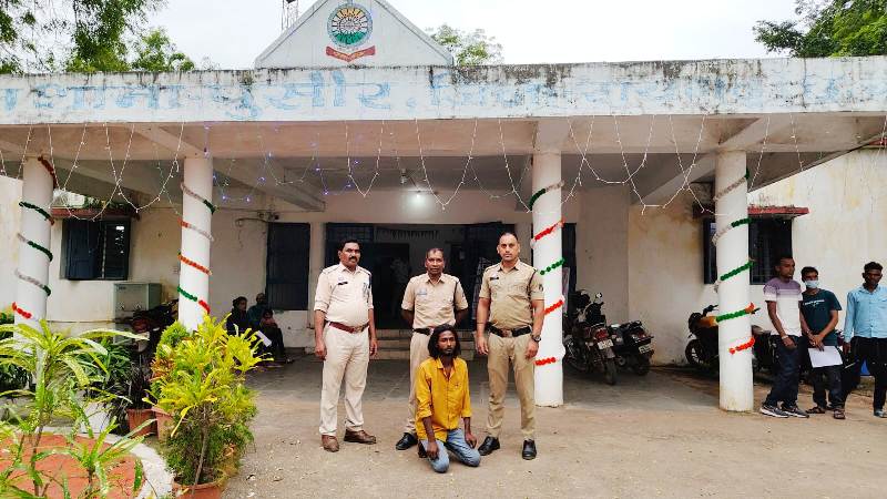 पुसौर पुलिस की त्वरित कार्यवाही : किशोरी को भगाकर बनाया शिकार, 24 घंटे में गुम बालिका सकुशल बरामद, आरोपी पॉक्सो एक्ट में गिरफ्तार कर भेजा गया न्यायिक रिमांड पर.