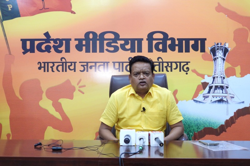 कांग्रेस का हाथ नक्सलियों के साथ : भाजपा प्रवक्ता देवलाल ठाकुर का बड़ा आरोप, कहा– रेड्डी को उपराष्ट्रपति उम्मीदवार बनाने से आदिवासी आहत