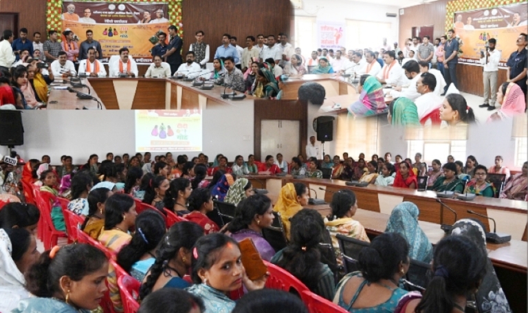 ‘दीदी के गोठ‘ रेडियो कार्यक्रम का पूरे प्रदेश में प्रसारण, ग्रामीण महिलाओं के सशक्तिकरण की नई पहल