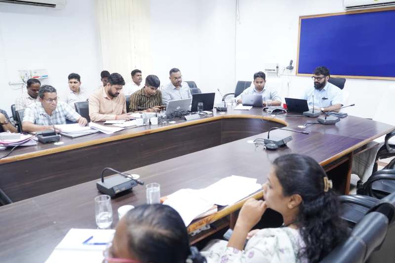 स्वच्छता से लेकर आजीविका मिशन तक: कलेक्टर रोहित व्यास ने जनपद पंचायत और समाज कल्याण विभाग को दिए सख्त निर्देश