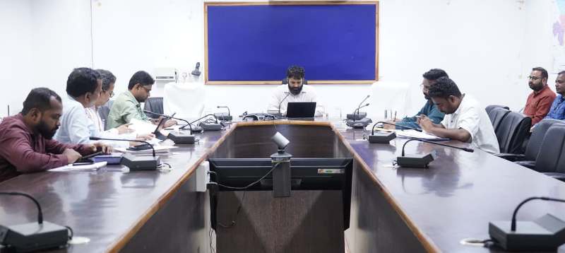 कलेक्टर व्यास की चेतावनी: जशपुर में अधूरे विकास कार्य अब नहीं होंगे बर्दाश्त, PWD और PMGSY को समय पर काम निपटाने के निर्देश