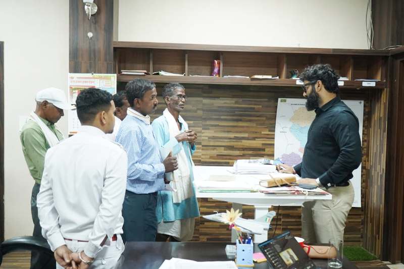 कलेक्टर रोहित व्यास ने जनदर्शन में सुनीं 31 जनसमस्याएं, अधिकारियों को दिए समयबद्ध निराकरण के सख्त निर्देश