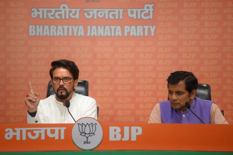 कांग्रेस घुसपैठियों को बचाने की कर रही राजनीति, राहुल गांधी केवल हिट एंड रन की राजनीति कर रहे हैं : अनुराग सिंह ठाकुर