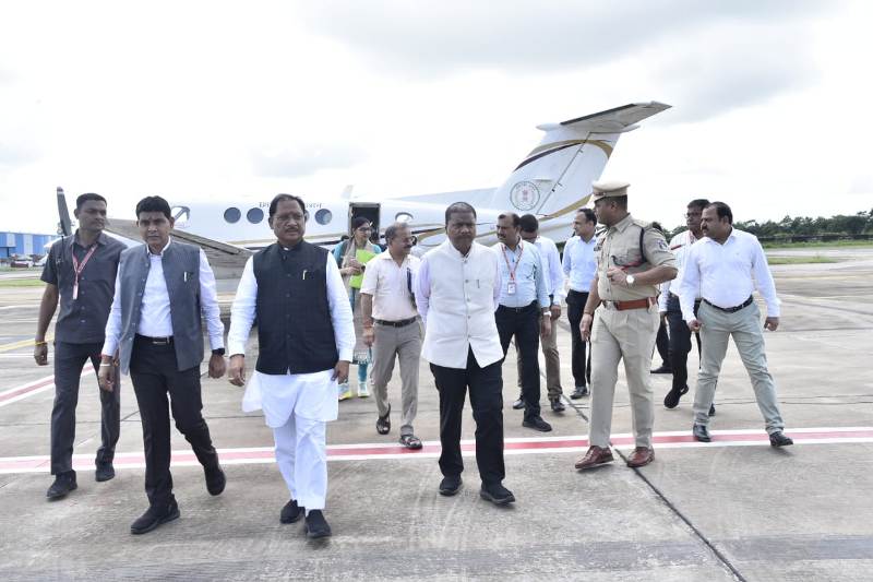 जगदलपुर में CM विष्णुदेव साय का ज़बरदस्त स्वागत, बाढ़ पीड़ितों से सीधा संवाद करेंगे मुख्यमंत्री