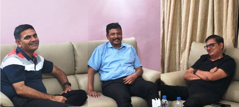 छत्तीसगढ़-मध्यप्रदेश पुलिस की इंटरस्टेट बॉर्डर मीटिंग : इंटरस्टेट बॉर्डर पर बढ़ेगी सख्ती, छत्तीसगढ़ और मध्यप्रदेश पुलिस की बड़ी बैठक, अपराधियों पर कसा जाएगा शिकंजा, अपराध नियंत्रण और सुरक्षा को लेकर बनी विशेष रणनीति,