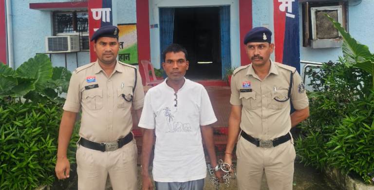 निवेश के नाम पर करोड़ों का घोटाला! कसडोल-गिधौरी पुलिस ने पकड़ा मास्टरमाइंड आत्माराम साहू, संपत्ति जप्त करने की तैयारी