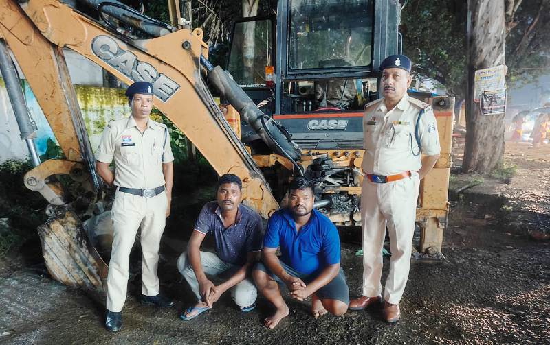 11 लाख की जेसीबी लूटी और 6 घंटे में मिली सजा, घरघोड़ा पुलिस की दबिश से भाग खड़े हुए बदमाश
