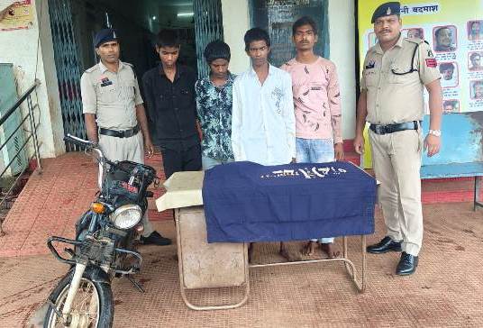 रायपुर में ज्वेलरी शॉप चोरी का पर्दाफाश, मंदिर हसौद पुलिस ने 4 आरोपियों को दबोचा