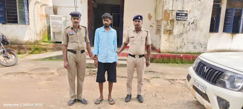 जशपुर : नशे में धुत बोलेरो चालक ने ली चार जानें, गणेश प्रतिमा विसर्जन के दौरान बोलेरो से लोगों को कुचलने वाला आरोपी चालक सुखसागर गिरफ्तार कर भेजा गया न्यायिक रिमांड पर जेल.