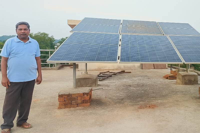 बिजली बिल हुआ आधा से भी कम! जशपुर के सुभाष मिंज की सफलता कहानी — प्रधानमंत्री सूर्य घर मुफ्त बिजली योजना ने बदली आम आदमी की जिंदगी