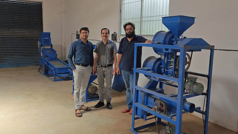 परंपरा और तकनीक का संगम: जशपुर में निफ्टेम कुंडली ने शुरू की डीएसटी समर्थित परियोजना, महुआ और स्वदेशी चावल की किस्मों से बनेगा मूल्यवर्धित उत्पाद, आदिवासी समुदाय होंगे सशक्त