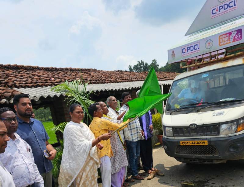 फ्री बिजली योजना की धूम! – विधायक गोमती साय ने सूर्य घर योजना रथ को किया रवाना, 3KW तक सोलर पैनल पर मिलेगी लाखों की सब्सिडी और सस्ती किस्तों पर लोन