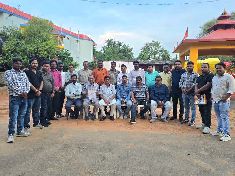 जशपुर प्रेस क्लब के पत्रकारों ने मुख्यमंत्री विष्णुदेव साय से की मुलाकात, पत्रकार पेंशन 20 हजार करने के फैसले पर जताया आभार