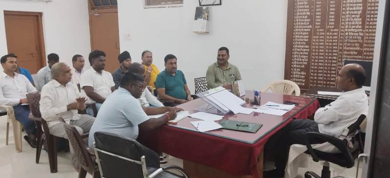 नशे पर नकेल कसने प्रशासन की बड़ी पहल! जशपुर SDM ने मेडिकल दुकानों को दिया अल्टीमेटम — हर बिक्री का रजिस्टर में रिकॉर्ड जरूरी