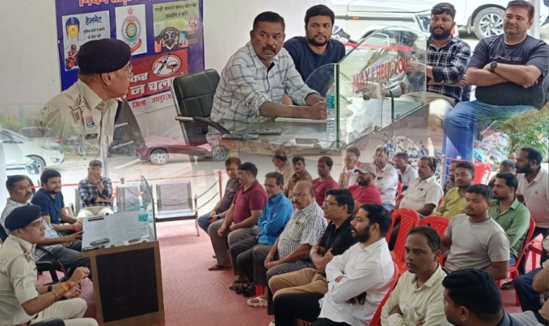 कुनकुरी थाना परिसर में शांति समिति की बैठक संपन्न, नवरात्र और दशहरा पर्व को लेकर प्रशासन ने दिए दिशा-निर्देश