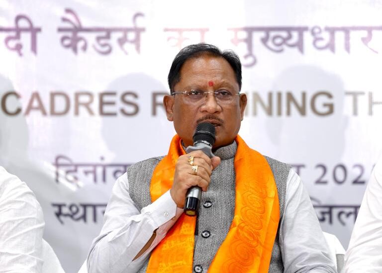 मुख्यमंत्री विष्णुदेव साय ने प्रदेशवासियों को दी छठ पर्व की हार्दिक शुभकामनाएँ, सूर्य उपासना और पर्यावरण संरक्षण पर दिया जोर