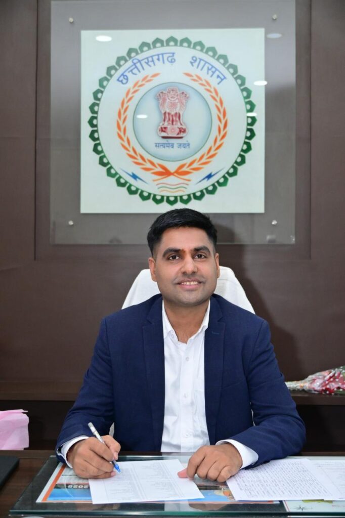 नवपदस्थ कलेक्टर जितेन्द्र यादव ने किया कार्यभार ग्रहण, विकास कार्यों की गति और पारदर्शिता पर रहेगा फोकस