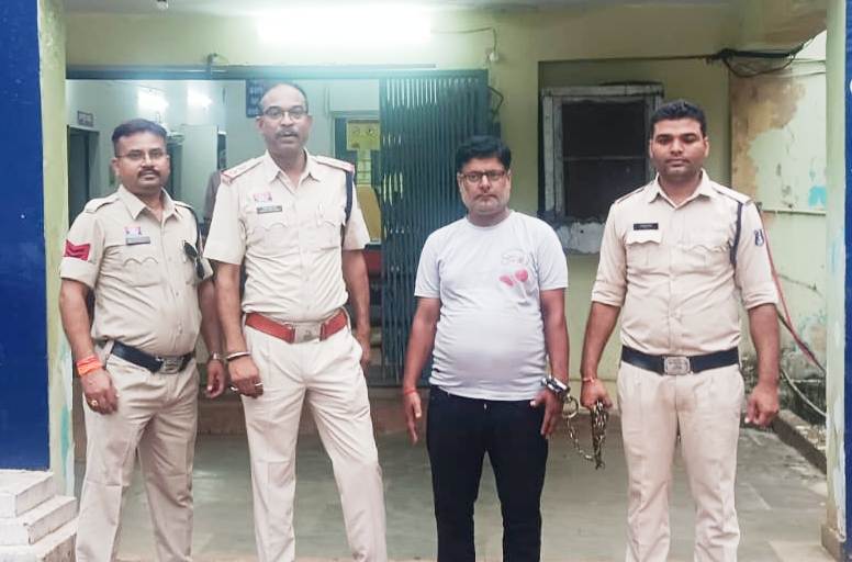 महिला वर्ल्ड कप मैच पर ऑनलाइन सट्टेबाजी का खुलासा! 777 एक्सचेंज एप से चल रहा था सट्टा, आरोपी संजय करमचंदानी गिरफ्तार