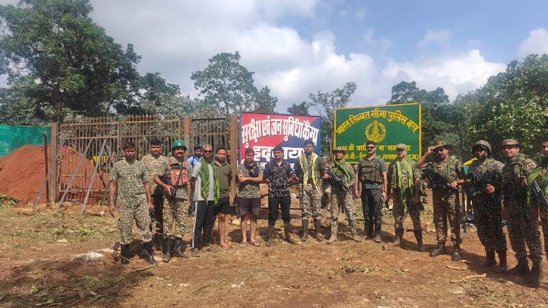 नारायणपुर में पुलिस की रणनीतिक बढ़त, माओवादियों की राजधानी कहे जाने वाले ईदवाया में खुला नया कैंप