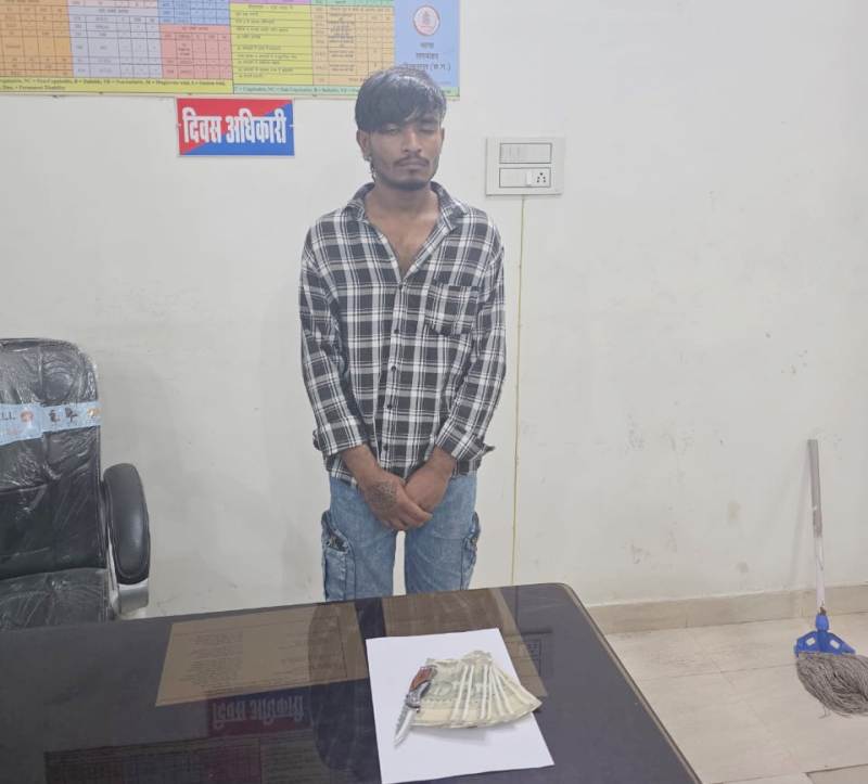 पेट्रोल पंप लूट का राज फाश! शैलेन्द्र यादव और नाबालिग किशोर गिरफ्तार, हथियार और नकदी बरामद