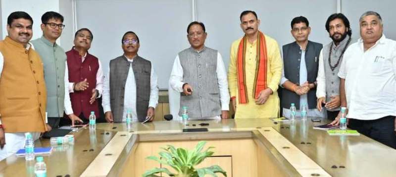 सुशासन की नई पहल: ऑनलाईन छात्रवृत्ति और शिष्यवृत्ति भुगतान के लिए समय-सीमा निर्धारित