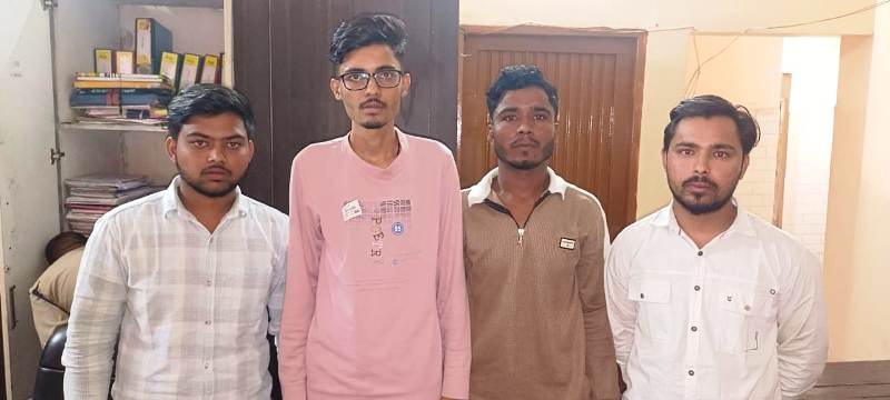 पुलिस का ऑपरेशन निश्चय : रायपुर उरला में हत्या के प्रयास का खुलासा, हत्या के प्रयास में प्रयुक्त चाकू और स्टिक बरामद, उरला पुलिस ने पुरानी रंजिश के फरार चार आरोपी को गिरफ्तार कर न्यायिक रिमांड पर भेजा जेल.