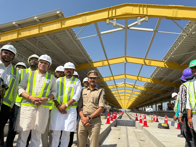 मुंबई-अहमदाबाद बुलेट ट्रेन परियोजना में तेजी – रेल मंत्री अश्विनी वैष्णव ने बिलिमोरा स्टेशन का किया निरीक्षण