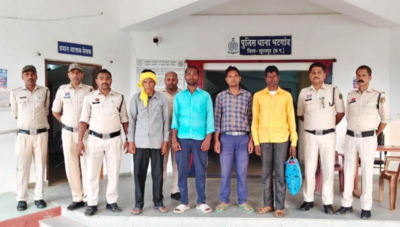धर्मांतरण के लिए प्रलोभन देने वाले 4 आरोपी गिरफ्तार — पुलिस की त्वरित कार्रवाई