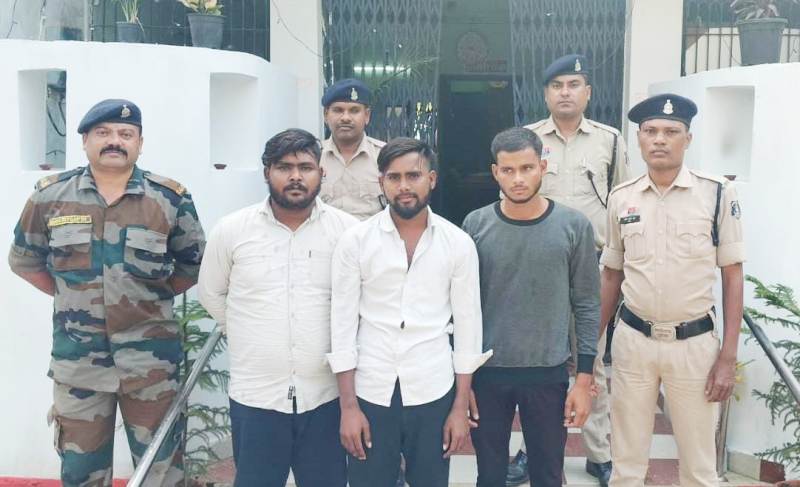 अंबेडकर जी की प्रतिमा तोड़ी जाने की झूठी खबर फैलाने वाले 3 आरोपियों पर पुलिस ने कसा शिकंजा