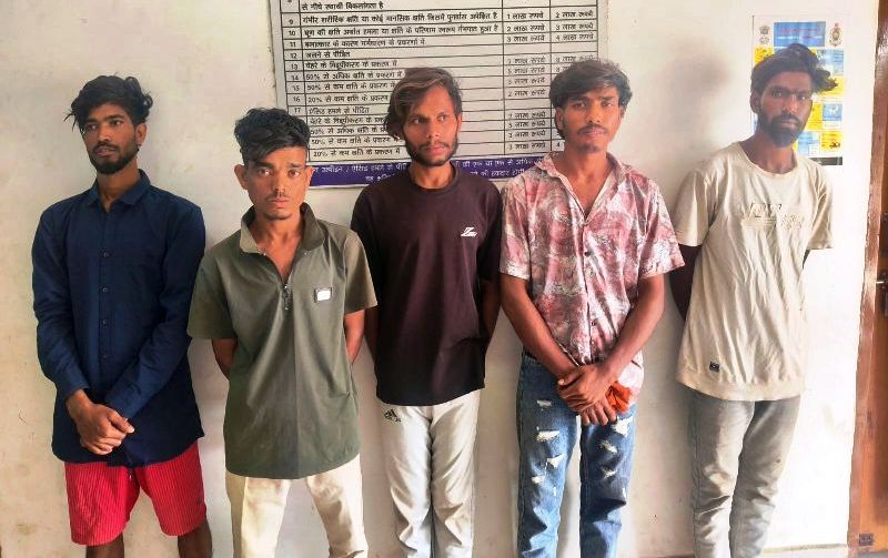 पुलिस की त्वरित कार्रवाई : गाली देने से रोका तो कर दिया जानलेवा हमला, हमला करने वाले पांच आरोपियों कुछ ही घंटों में चकरभाठा पुलिस ने किया गिरफ्तार, न्यायालय में किया गया पेश.