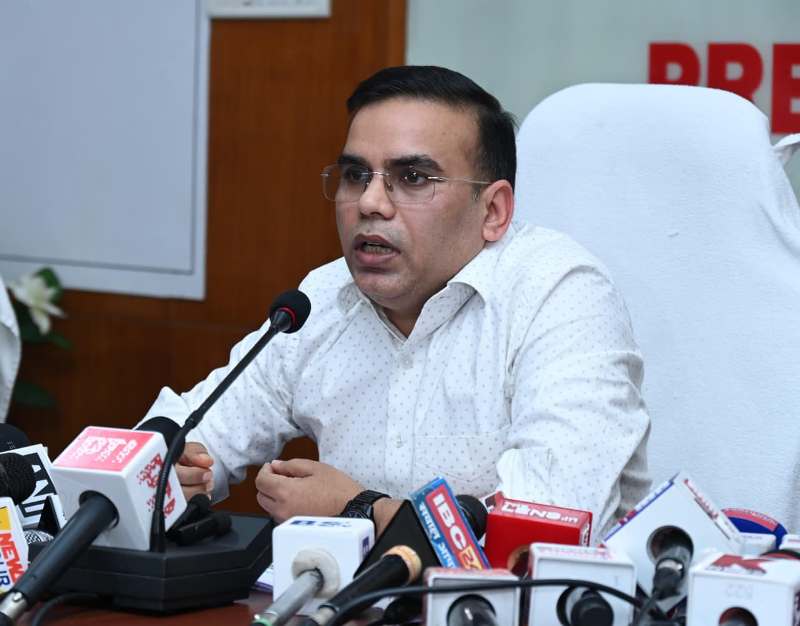 छत्तीसगढ़ में मतदाता सूची पुनरीक्षण की शुरूआत! हर घर पहुंचेगा बीएलओ, मृत और डुप्लीकेट वोटरों के नाम हटाने की कार्रवाई तेज