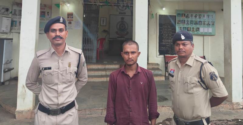 “चाकू लहराते निकला सड़क पर!” — दुर्ग पुलिस ने मिनटों में दबोचा आरोपी, बड़ी वारदात से पहले ही साजिश नाकाम