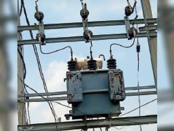 जशपुर में बिजली सुधार का बड़ा कदम—मुख्यमंत्री की पहल पर सराईटोली को मिला बहुप्रतीक्षित ट्रांसफार्मर, अंधेरा अब होगा खत्म