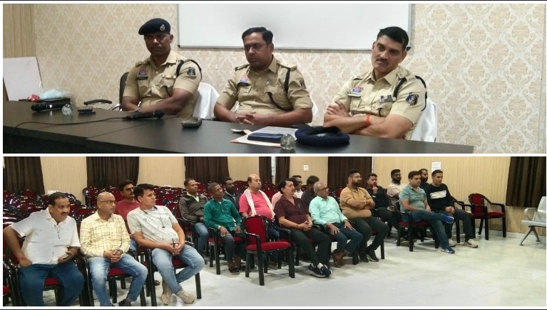 रायपुर के तेलघानी नाका में बढ़ते ट्रैफिक जाम पर बड़ा एक्शन! पुलिस और व्यापारियों ने मिलकर बनाए 10 ठोस समाधान