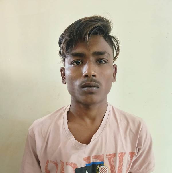 नशे की रकम को लेकर खूनी विवाद, पुलिस की त्वरित कार्रवाई में चाकूधारी बदमाश गिरफ्तार