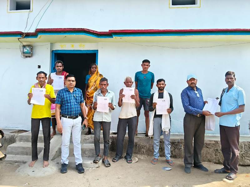 लोकतंत्र को सशक्त बनाने की पहल: बलौदाबाजार में मतदाता सूची अद्यतन हेतु बीएलओ का घर-घर संपर्क अभियान शुरू!