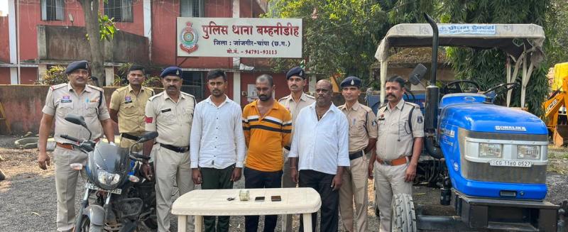 सट्टे में उड़ा दिए 65 लाख! पेट्रोल पंप से गबन करने वाले तीन आरोपियों को पुलिस ने किया गिरफ्तार